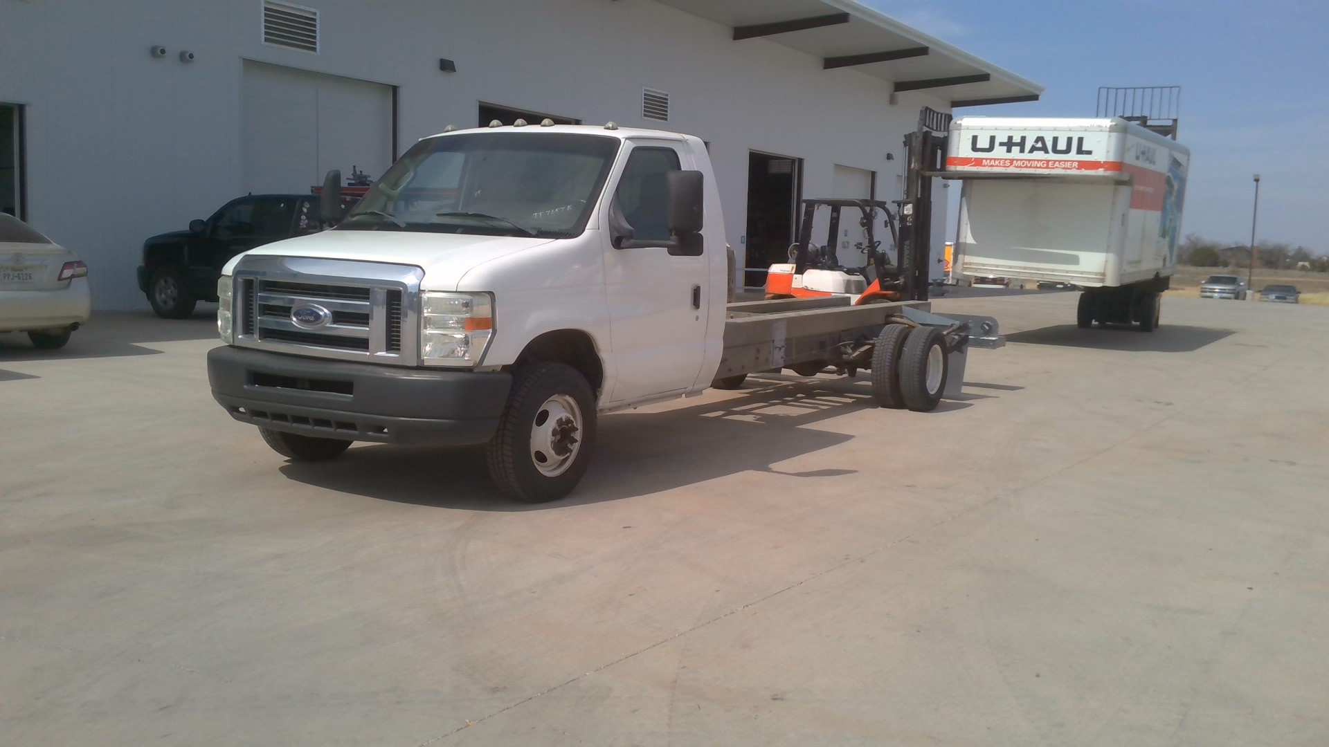 Used 2013 20 ' Cab and Chassis for sale