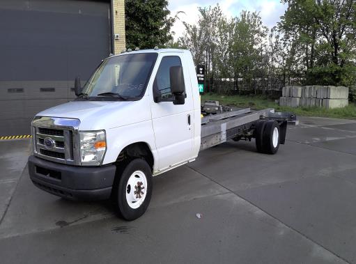 Used 2013 20 ' Cab and Chassis for sale