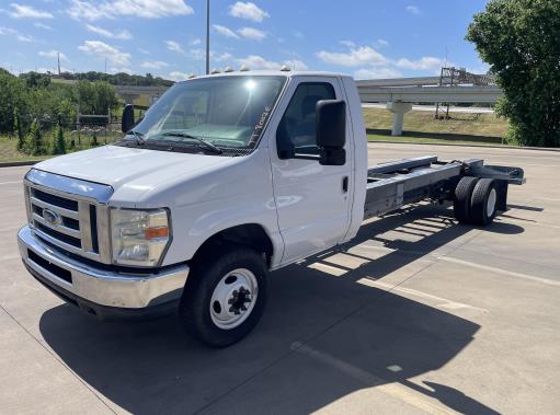Used 2013 20 ' Cab and Chassis for sale