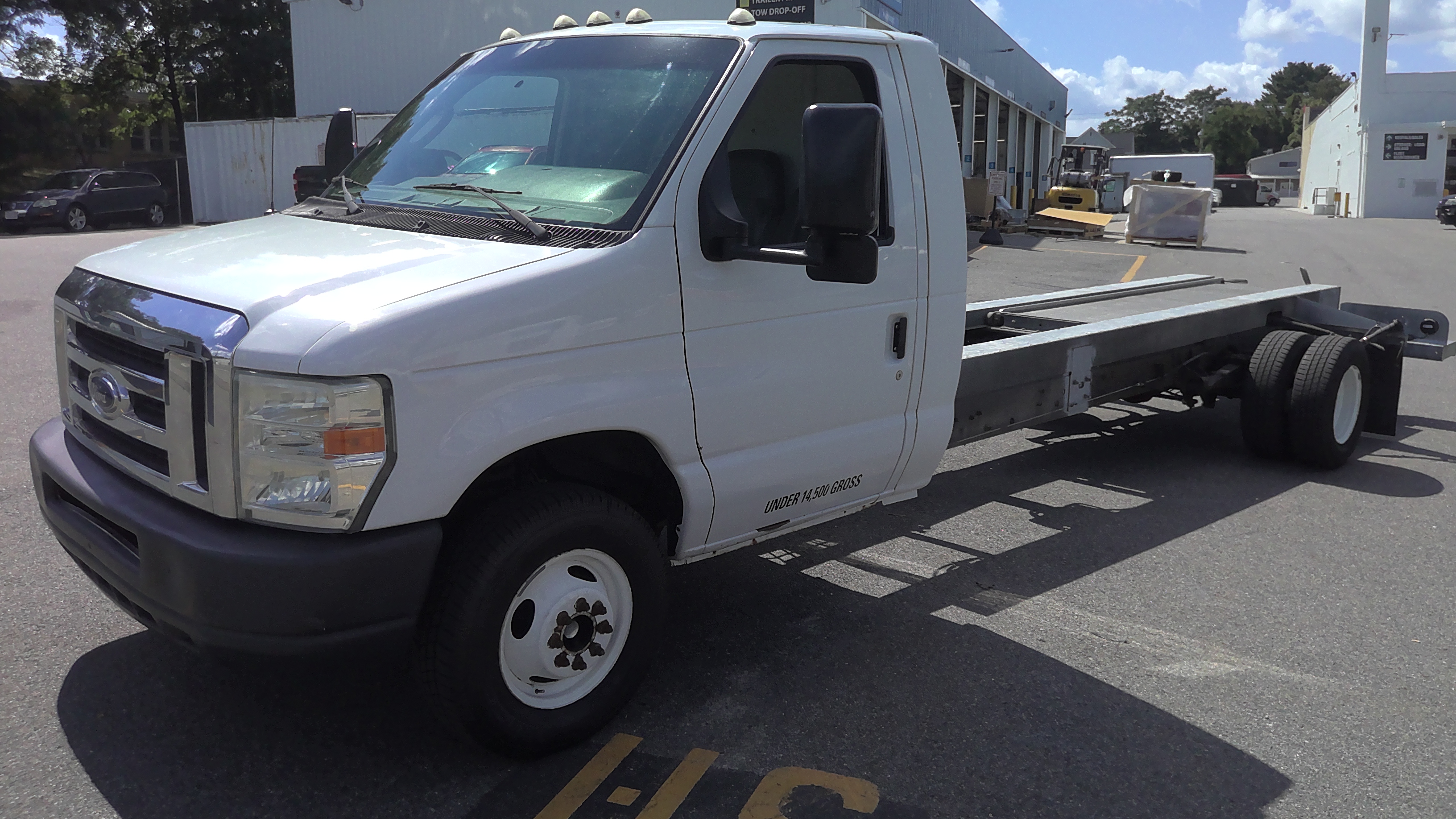 Used 2013 20 ' Cab and Chassis for sale