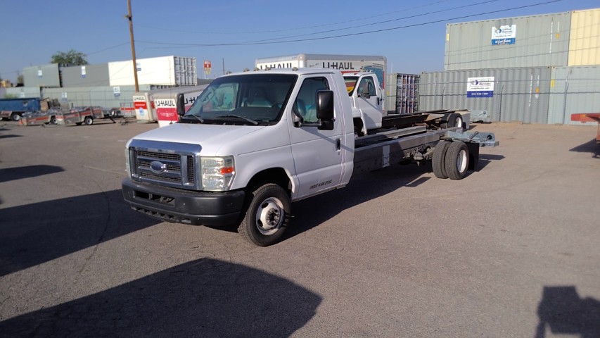 Used 2013 20 ' Cab and Chassis for sale