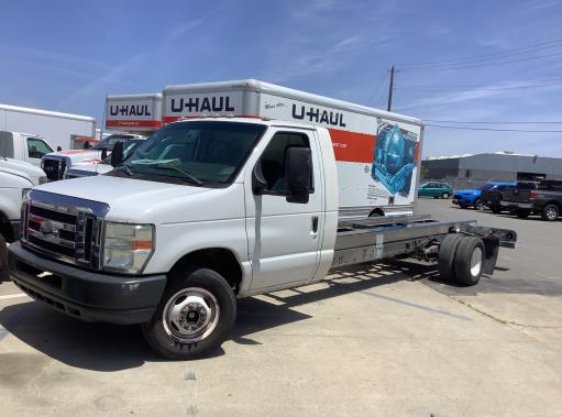 Used 2013 20 ' Cab and Chassis for sale