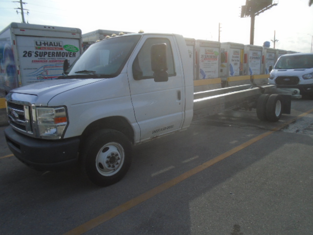 Used 2013 20 ' Cab and Chassis for sale