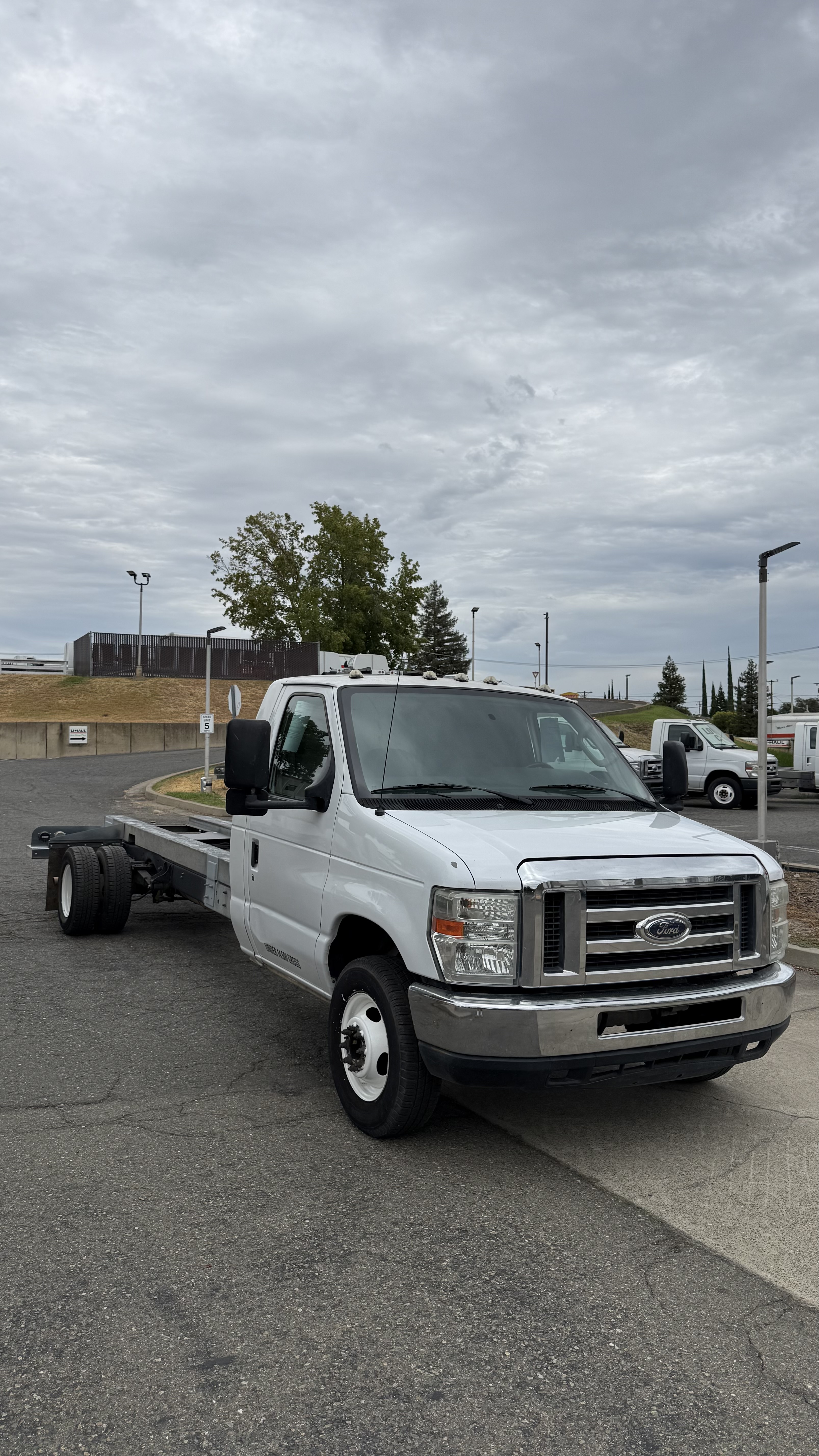 Used 2013 20 ' Cab and Chassis for sale