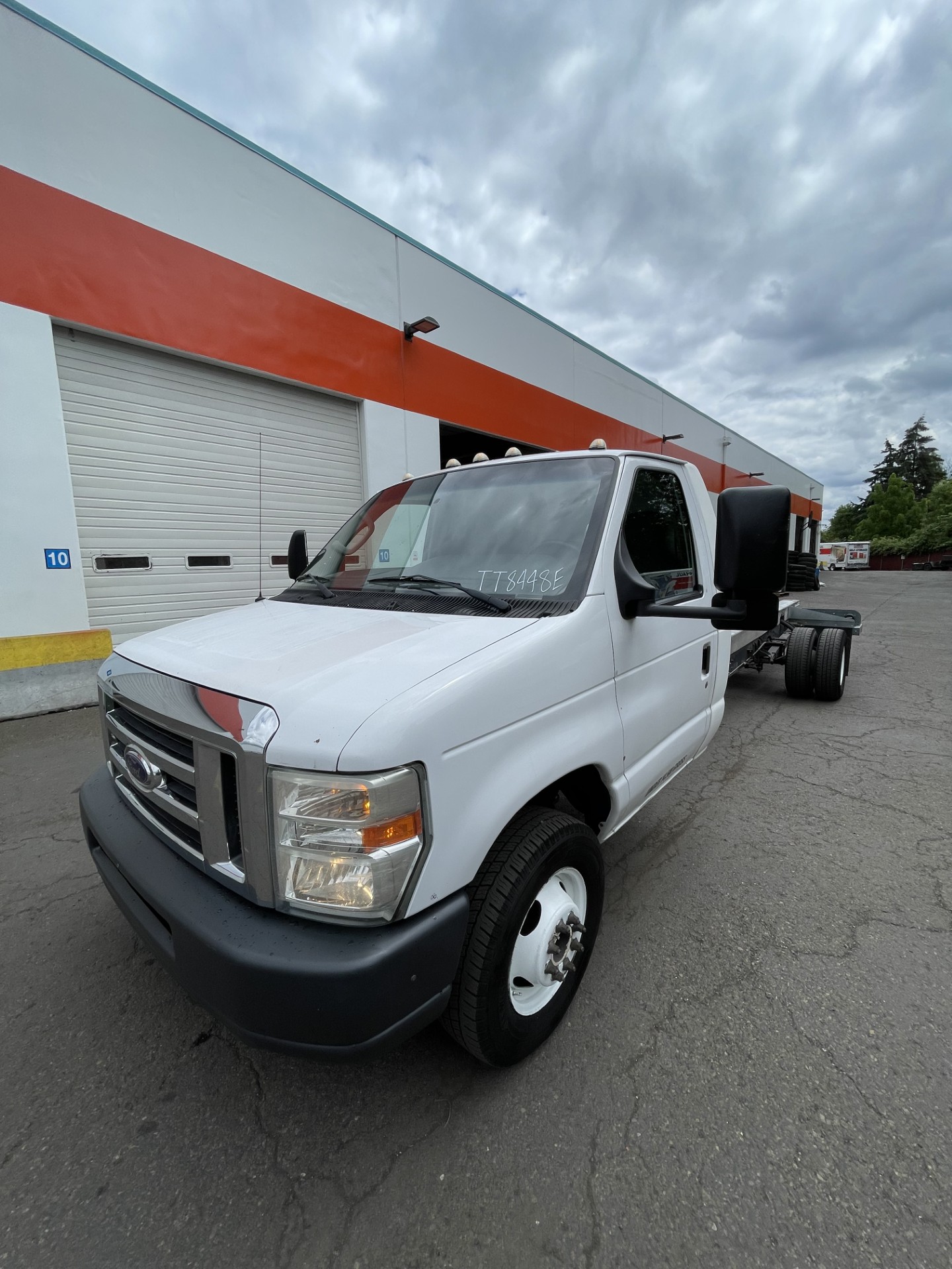 Used 2013 20 ' Cab and Chassis for sale